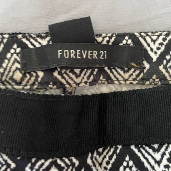 Great Quality Vintage Design Pants - Picture 3 of 3